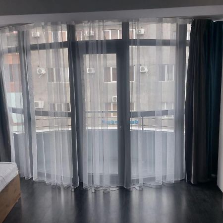 Friendly Hotel Erivan Exterior foto