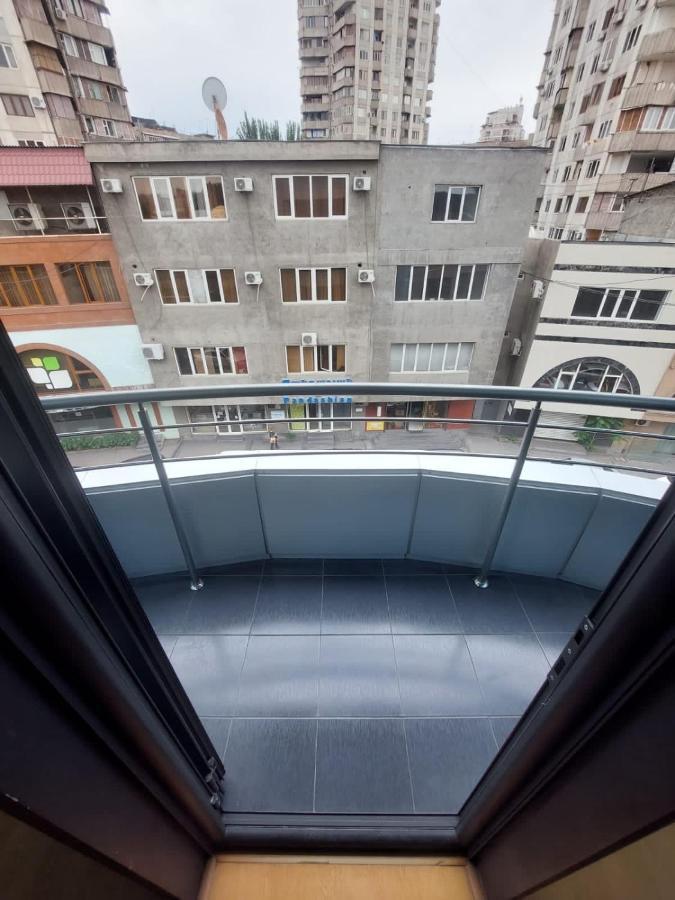 Friendly Hotel Erivan Exterior foto