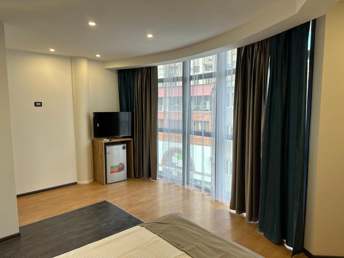 Friendly Hotel Erivan Exterior foto