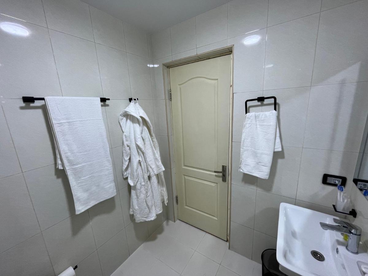 Friendly Hotel Erivan Exterior foto