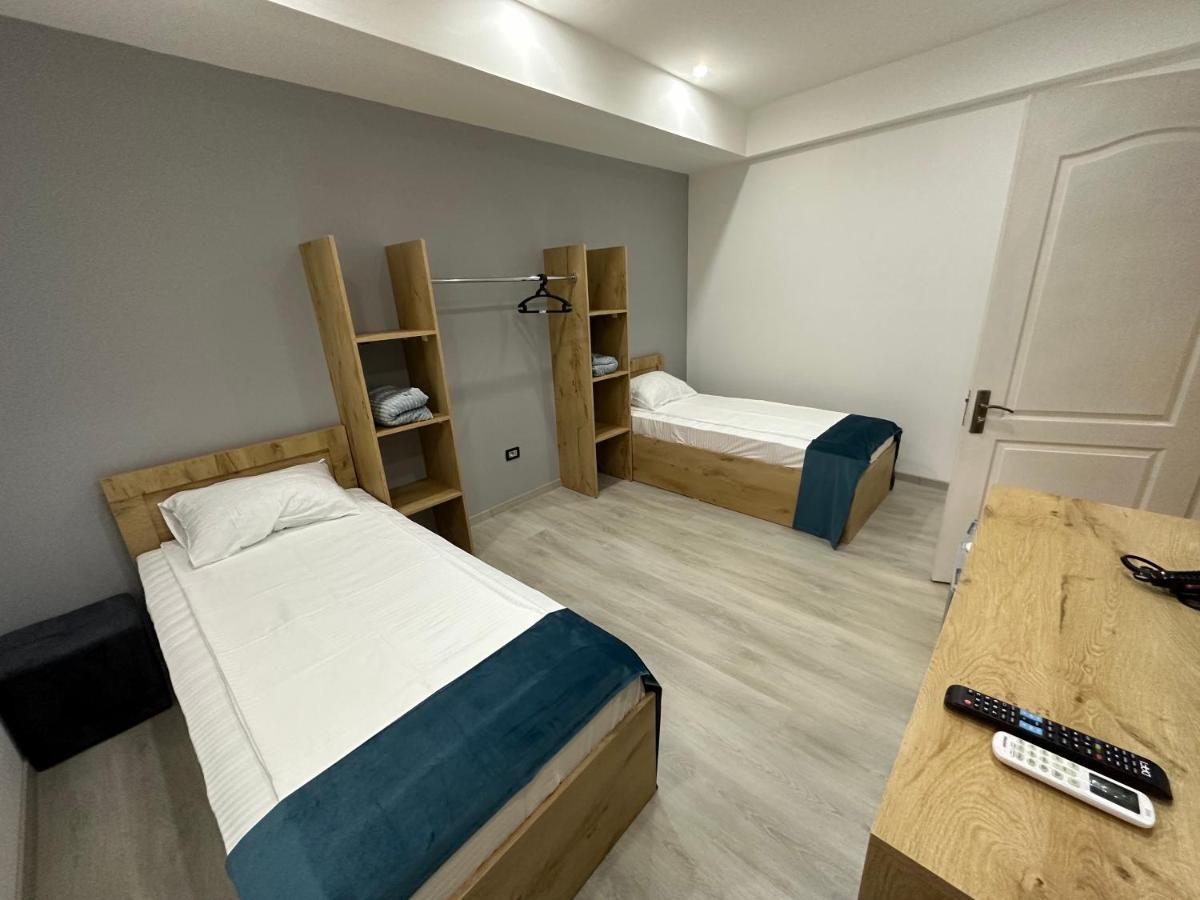 Friendly Hotel Erivan Exterior foto